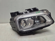 Load image into Gallery viewer, Frontscheinwerfer Hyundai Kona J992121020 92102-J9000 Rechts Headlight SCH3704612683tc
