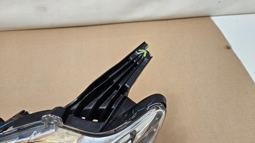 Frontscheinwerfer Mitsubishi L200 Links Scheinwerfer Headlight