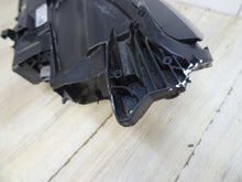 Laden Sie das Bild in den Galerie-Viewer, Frontscheinwerfer Peugeot 5008 9836230180 Rechts Scheinwerfer Headlight SCH9818609450uf