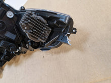 Laden Sie das Bild in den Galerie-Viewer, Frontscheinwerfer Toyota Corolla Links Scheinwerfer Headlight SCH1225887906te