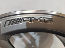Laden Sie das Bild in den Galerie-Viewer, 1x Alufelge 18 Zoll 7.5" 5x112 44ET A2054019500 Mercedes-Benz Amg Rim Wheel FEL6621737041pn