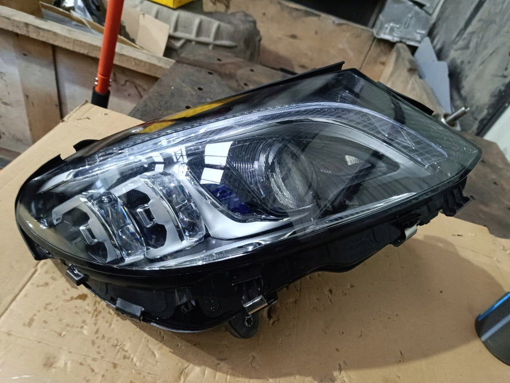 Frontscheinwerfer Mercedes-Benz W205 A2059064206 LED Rechts Headlight SCH9930218504sd