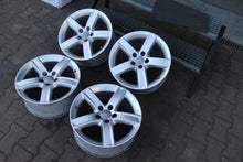 Laden Sie das Bild in den Galerie-Viewer, 4x Alufelge 17 Zoll 7.0" 5x112 37ET Glanz Silber 8R0071497 Audi Q5 Rim Wheel FEL7427913768ot