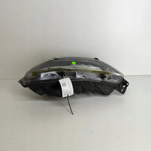 Laden Sie das Bild in den Galerie-Viewer, Frontscheinwerfer Honda Civic X Hatchback I 33100TBAA11 Rechts Headlight SCH5242296551go