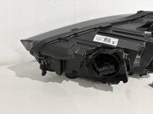 Laden Sie das Bild in den Galerie-Viewer, Frontscheinwerfer Skoda Scala 657941016A 657941015A LED Rechts Headlight SCH6448035959lg