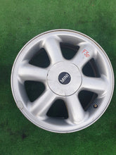 Laden Sie das Bild in den Galerie-Viewer, 1x Alufelge 15 Zoll 4x100 6769405 Mini R56 Coupe Rim Wheel FEL2545537860mx