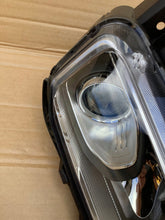 Laden Sie das Bild in den Galerie-Viewer, Frontscheinwerfer Hyundai Kona 92102-J9000 Rechts Scheinwerfer Headlight SCH4869954855wn