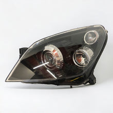 Laden Sie das Bild in den Galerie-Viewer, Frontscheinwerfer Opel Astra H Xenon Links Scheinwerfer Headlight