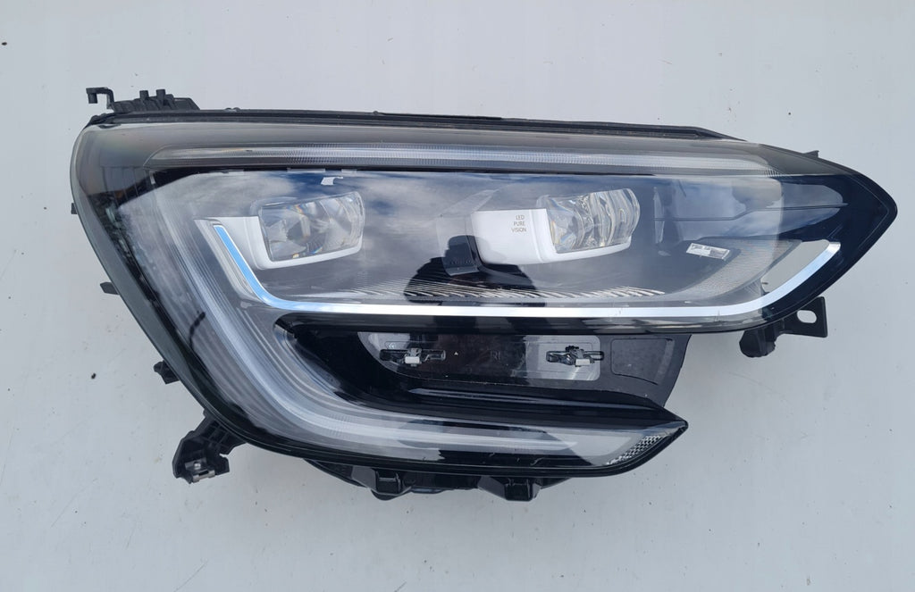 Frontscheinwerfer Renault Megane 260107562R Rechts Scheinwerfer Headlight SCH9929875357qi
