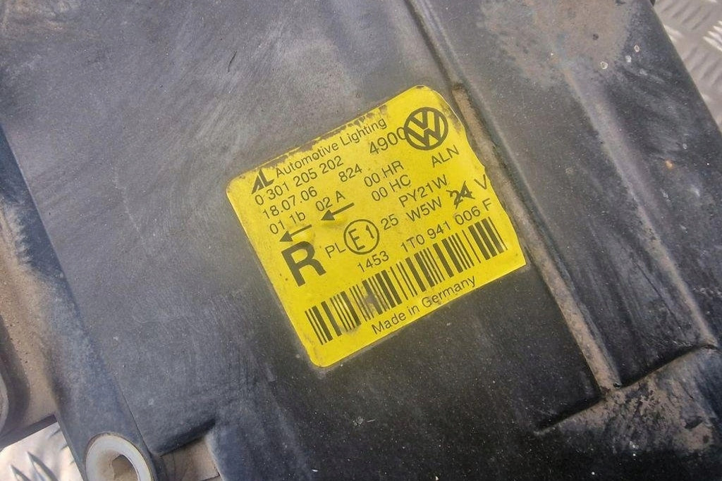 Frontscheinwerfer VW Touran 1T0941006F Ein Stück (Rechts oder Links) Headlight