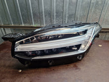 Laden Sie das Bild in den Galerie-Viewer, Frontscheinwerfer Volvo Xc90 II 31655702 Links Scheinwerfer Headlight