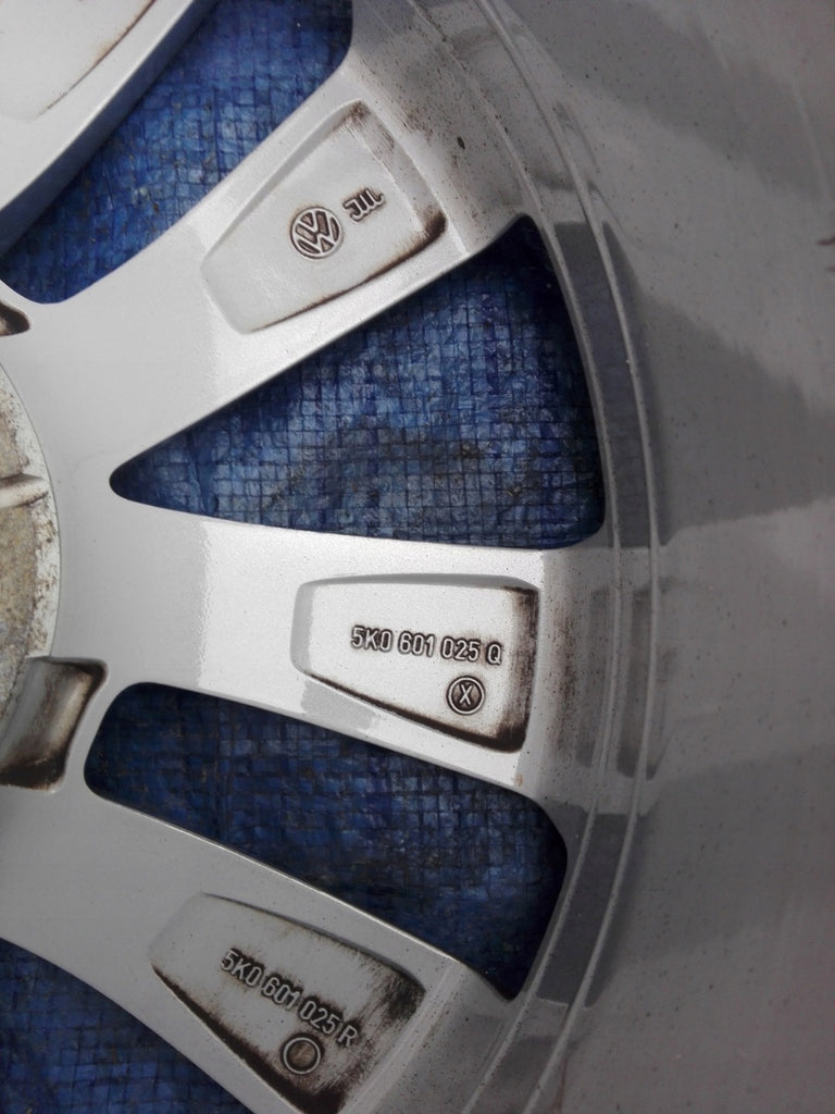 1x Alufelge 17 Zoll 7.0" 5x112 54ET 5K0601025Q VW Golf Vi Rim Wheel