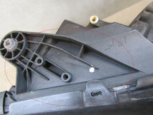 Laden Sie das Bild in den Galerie-Viewer, Frontscheinwerfer Mercedes-Benz W204 A2048204439 Xenon Rechts Headlight SCH9303896438iy