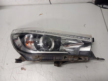 Laden Sie das Bild in den Galerie-Viewer, Frontscheinwerfer Toyota Hilux VIII LED Rechts Scheinwerfer Headlight SCH8235953957tj