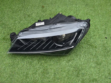 Laden Sie das Bild in den Galerie-Viewer, Frontscheinwerfer Skoda Superb III 3V1941015A Xenon Links Scheinwerfer Headlight SCH8539123607ys