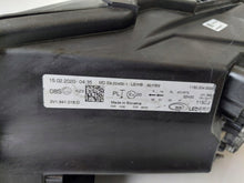 Laden Sie das Bild in den Galerie-Viewer, Frontscheinwerfer Skoda Superb III 3V2941016D Ein Stück (Rechts oder Links)