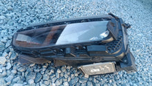 Laden Sie das Bild in den Galerie-Viewer, Frontscheinwerfer Jeep 52218719 L747255 LED Links Scheinwerfer Headlight SCH1185559944xw