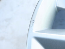 Laden Sie das Bild in den Galerie-Viewer, 1x Alufelge 15 Zoll 6.0&quot; 5x100 38ET 6J0601025M Seat Ibiza Rim Wheel