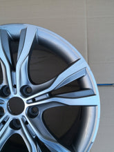 Laden Sie das Bild in den Galerie-Viewer, 1x Alufelge 18 Zoll 8.0&quot; 5x112 57ET Glanz Silber 6855093 BMW 2 F45 F46 Rim Wheel