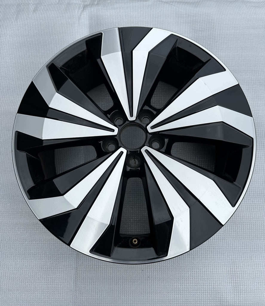 1x Alufelge 17 Zoll 6.5" 5x100 39ET 2GM601025E VW T-Cross Rim Wheel FEL5198714191yc