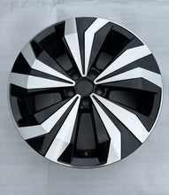 Laden Sie das Bild in den Galerie-Viewer, 1x Alufelge 17 Zoll 6.5" 5x100 39ET 2GM601025E VW T-Cross Rim Wheel FEL5198714191yc