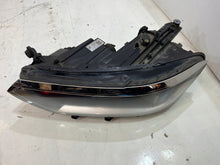 Laden Sie das Bild in den Galerie-Viewer, Frontscheinwerfer VW Passat B8 3G2941005B 90049913 Links Scheinwerfer Headlight