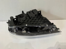 Load image into Gallery viewer, Frontscheinwerfer BMW X4 F26 X3 F25 7401131-03 Xenon Links Headlight SCH6757989311sb