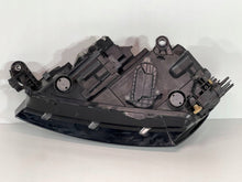 Laden Sie das Bild in den Galerie-Viewer, Frontscheinwerfer Skoda Scala 657941016C LED Rechts Scheinwerfer Headlight SCH3067339426wg