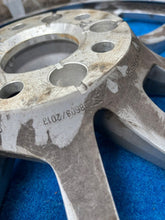 Laden Sie das Bild in den Galerie-Viewer, 1x Alufelge 17 Zoll 7.5" 5x112 36ET 4K0601025 Audi A6 C8 Rim Wheel FEL3834876408kw