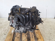 Laden Sie das Bild in den Galerie-Viewer, Motor Hyundai Kia G4FC 1.6 115PS 142TKm Benzin Engine Unkomplett