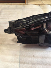 Laden Sie das Bild in den Galerie-Viewer, Frontscheinwerfer Mazda Cx30 DGJ151040 LED Links Scheinwerfer Headlight