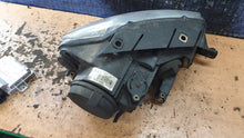 Load image into Gallery viewer, Frontscheinwerfer VW Passat 3C0941005 Links Scheinwerfer Headlight