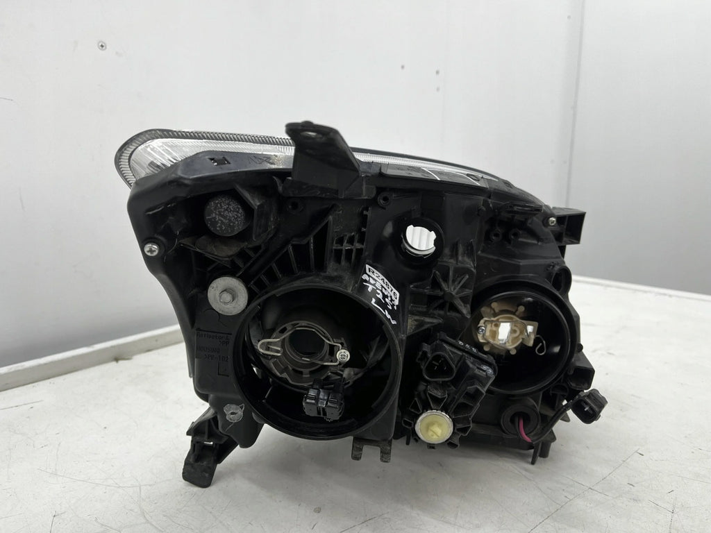 Frontscheinwerfer Toyota Avensis 81170-05240 Links Scheinwerfer Headlight SCH6436407794za