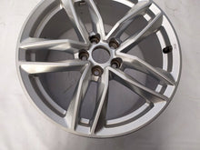 Load image into Gallery viewer, 1x Alufelge 18 Zoll 8.0" 5x112 40ET Glanz Silber 8W0601025BA Audi A4 Rim Wheel FEL1397374147dt