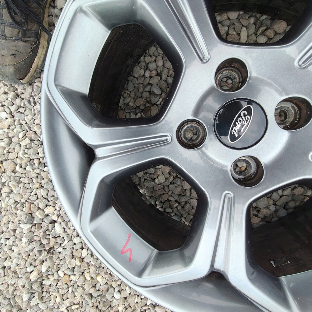 1x Alufelge 17 Zoll 7.0" 4x108 37 5ET Glanz Graphit Ford Escort Rim Wheel FEL7968180584tz