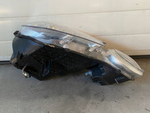 Laden Sie das Bild in den Galerie-Viewer, Frontscheinwerfer Skoda Yeti 5L1941016B Rechts Scheinwerfer Headlight