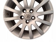 Load image into Gallery viewer, 1x Alufelge 17 Zoll 7.0" 5x114.3 Silber PZ474-T0677 Toyota Avensis Rim Wheel FEL3217279815xt