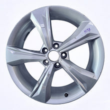 Load image into Gallery viewer, 1x Alufelge 19 Zoll 7.0&quot; 5x112 34ET Glanz Silber 80A601025 Audi Q5 Rim Wheel