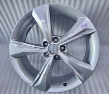 Load image into Gallery viewer, 1x Alufelge 19 Zoll 7.0&quot; 5x112 34ET Glanz Silber 80A601025 Audi Q5 Rim Wheel