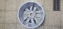 Load image into Gallery viewer, 1x Alufelge 17 Zoll 7.0" 5x112 46ET Glanz Silber 5E3601025E Skoda Octavia Iv FEL1634938419cy