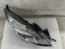 Laden Sie das Bild in den Galerie-Viewer, Frontscheinwerfer Opel Meriva A B 13372320 Rechts Scheinwerfer Headlight SCH8955824418er