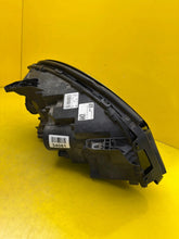 Laden Sie das Bild in den Galerie-Viewer, Frontscheinwerfer Mercedes-Benz Gla A1569061700 Xenon Links Headlight SCH1451565365qt
