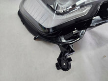 Laden Sie das Bild in den Galerie-Viewer, Frontscheinwerfer Renault Master 260105567R Rechts Scheinwerfer Headlight SCH3835496588qi
