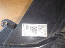 Laden Sie das Bild in den Galerie-Viewer, Frontscheinwerfer VW Passat 3J1941005 Links Scheinwerfer Headlight SCH4169010977wb