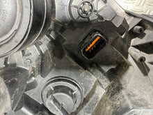 Laden Sie das Bild in den Galerie-Viewer, Frontscheinwerfer Renault Trafic III Links Scheinwerfer Headlight SCH7794347883dh