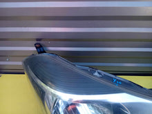 Load image into Gallery viewer, Frontscheinwerfer Toyota Yaris OD-158 Ein Stück (Rechts oder Links) Headlight