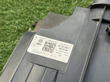 Load image into Gallery viewer, Frontscheinwerfer VW Passat B8 3G1941035P Links Scheinwerfer Headlight SCH5386111662bu