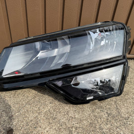 Frontscheinwerfer Skoda Karoq Links Scheinwerfer Headlight SCH2157304319lp