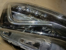 Laden Sie das Bild in den Galerie-Viewer, Frontscheinwerfer Seat Ateca 576941008B 1420014201 90117434 Rechts Headlight SCH5483746980mw