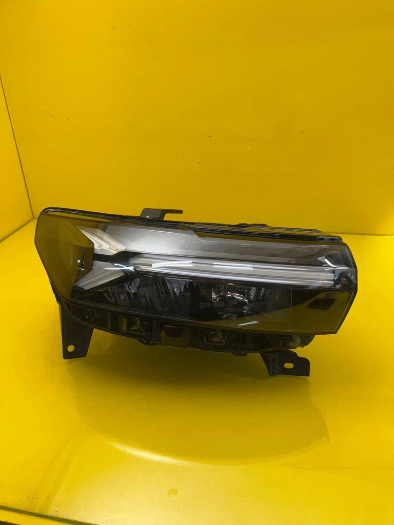 Frontscheinwerfer Dacia Duster 260107725R LED Rechts Scheinwerfer Headlight SCH9253491243qz